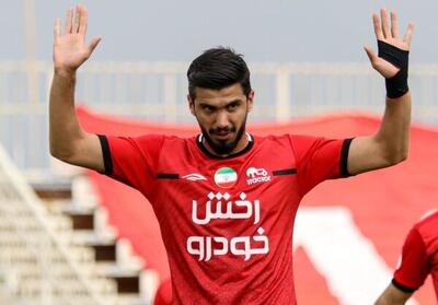  محمد آقاجان‌پور به صنعت‌نفت آبادان پیوست