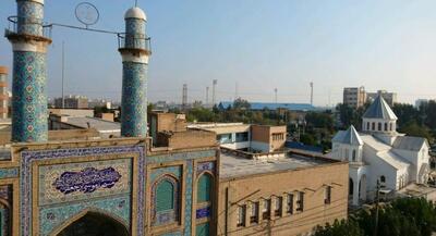 کلیسا و مسجدی در آبادان، دیوار به دیوار هم | جهان نیوز