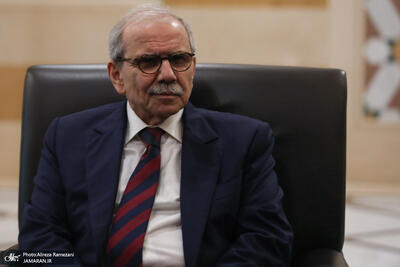  نخست‌وزیر لبنان حزب‌الله را به جنگ نیابتی متهم کرد