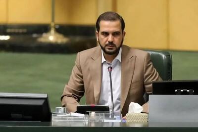 نماینده اهواز: گرانی بنزین، کوتاهترین و بدترین راه برای مدیریت مصرف است/ مگر معلم شریف که خودرو ندارد، دیگر نباید به کلاس درس برود؟