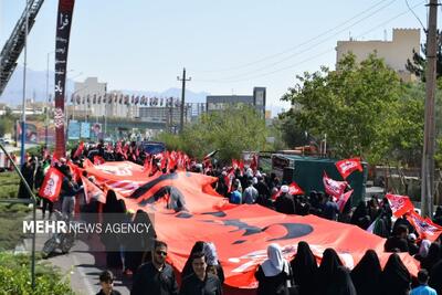 «اربعینِ خونخواهی» با اهتزاز پرچم سرخ «یالثارات الحسین»در استان سمنان