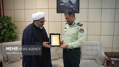  تقدیر از ضامن کربلای زوار اربعین توسط حرم امیرالمومنین(ع)