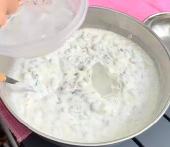  آش با یخ، غذایی بهشتی و مناسب در تابستان + دستور پخت