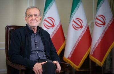 رئیسجمهور: شخصیت آیتالله سیدمجتبی خامنهای استثنائی است