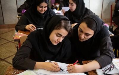 اطلاعیه آموزش و پرورش درباره برگزاری امتحانات نهایی معوق در ۴ استان جنوبی: به غایبین موجه این آزمونها اجازه داده میشود در امتحاناتی که در استانهای جنوبی برگزار میشود، شرکت کنند