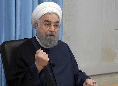  حسن روحانی: رهبر شهید هیچ‌وقت دنبال جنگ نبودند/ باید دشمن را مهار و گاهی هم دوست را هدایت کرد