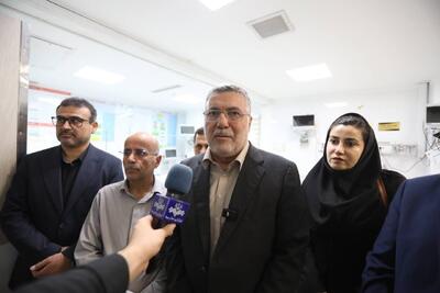 وزیر بهداشت وعده داد پروژههای بخش قلب و شیمیدرمانی بیمارستان لامرد تکمیل شود