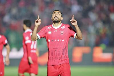  کاظمیان: از پرسپولیس جدا شدم تا ثابت بازی کنم/ ترافیک در پست من زیاد بود
