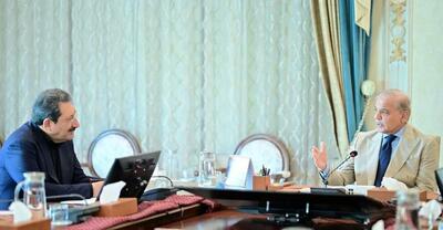  دیدار وزیر صنعت معدن و تجارت با نخست‌وزیر پاکستان/ عزم راسخ تهران و اسلام‌آباد برای ارتقای سطح مناسبات اقتصادی