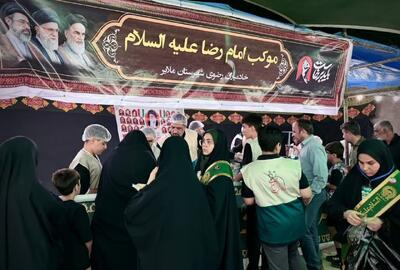  میزبانی کریمانه خادمیاران رضوی ملایر از زائران اربعین+فیلم