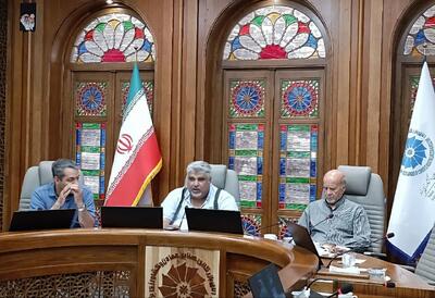 رئیس اتاق بازرگانی یزد: ارزآوری با «تعهدات ارزی» دستوپای صادرکنندگان را بسته است