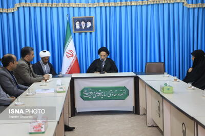  نماینده ولی‌فقیه در خراسان جنوبی: جهاد دانشگاهی علم را در خدمت نجات بشر قرار دهد