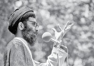 به مسافران قطار گفتم همراهانم مأمورند، من در بازداشت آنها هستم!