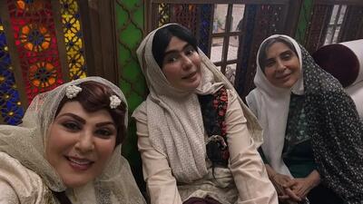  تصاویر تازه از بازیگران زن بامداد خمار در پشت صحنه