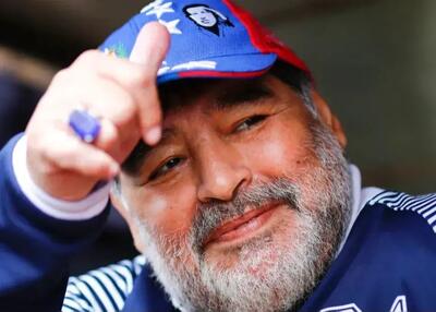 شرایط عجیب سبب مرگ مارادونا شد / مارادونا تا قبل مرگ منتظر پزشکش بود که نیامد