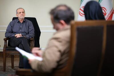 پزشکیان: با نظر رهبر شهید، برای بازگشت ایرانیان خارج از کشور مشکلی ایجاد نمیشود + فیلم
