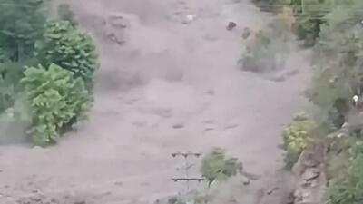  سیل ناگهانی خانه های مسکونی در ولایت خیبر پختونخوا در پاکستان را درنوردید