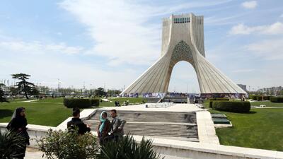 اجازه بدهید ما ایرانی بمانیم