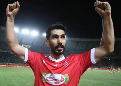  لایک جنجالی رضا شکاری؛ آیا مهاجم پرسپولیس، استقلالی می‌شود؟
