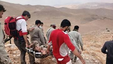  نجات فرد گرفتار در ارتفاعات «سفیدکوه» ازنا