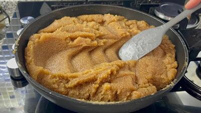  طرز تهیه حلوا ترکیه ای بدون شهد؛ مرحله به مرحله بدون گوله شدن آرد
