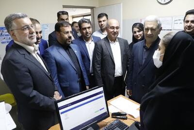 بازدید وزیر بهداشت از مراکز درمانی کازرون و کوهچنار