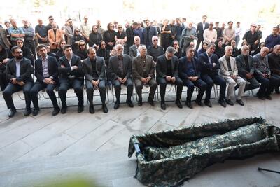 پیکر استاد نوابزاده در کرمان تشییع شد
