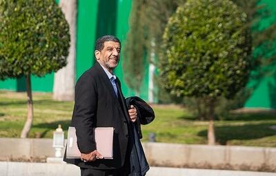 ضرغامی: تغییر ریل، عین بصیرت است/ فرصت سوزی نکنیم
