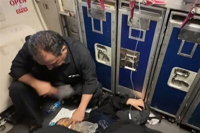  نجات جان زائر اربعین در پرواز بازگشت به یزد با اقدام فوری پزشکان - تسنیم