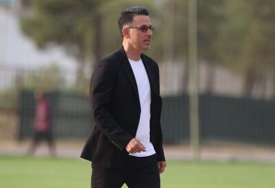 مجری مشهور مربی لیگ یک شد