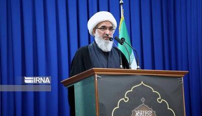امام جمعه بوشهر:همه ظرفیت ها برای مقابله با جنگ نرم بکار گرفته شود