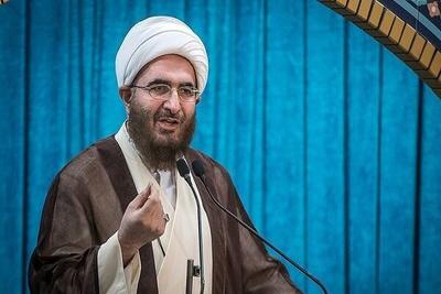 امام جمعه تهران: تحرکات سازمانیافتهای برای ترویج برهنگی و جابهجا کردن مرزهای عفت و حیا در حال انجام است