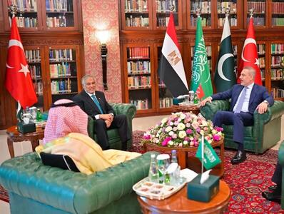  ترکیه، عربستان و پاکستان روز جمعه «پیمان دفاعی» امضا خواهند کرد / این توافق «نخستین از نوع خود» ممکن است شامل بند دفاع متقابل باشد / این توافق نشان‌دهنده یک چارچوب سه‌جانبه مهم در بحبوحه تشدید بحران منطقه‌ای پس از حملات اسرائیل و آمریکا به ایران است