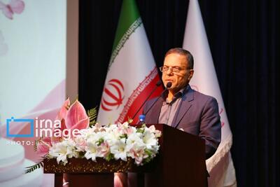  روز خبرنگار در زنجان؛ صادقی بر نقش اخلاقی رسانه تأکید کرد