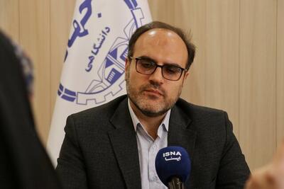 رئیس دانشگاه صنعتی قم: نمایش دستاوردهای جهاد دانشگاهی، موتور محرک نوآوری دانشجویان است