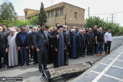  مراسم تشییع مرحوم ابوالقاسم قاسم‌زاده