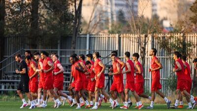 اضافه شدن بازیکنان امید پرسپولیس به تمرینات تیم بزرگسالان - پارس فوتبال