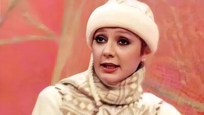 سفر در زمان/ عکس گوگوش در 8 سالگی و در حال اجرا به همراه پدرش در سال 1337