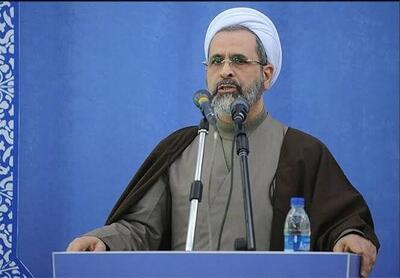  امام جمعه قم: باید به مساله حجاب در کشور و قم توجه شود