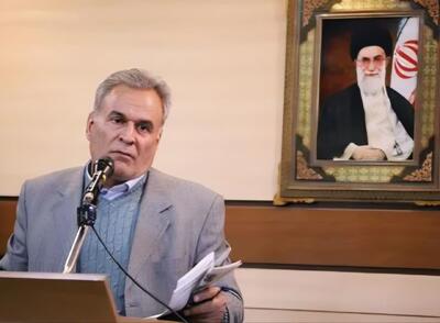پرداخت فوقالعاده به مدیران شرکتهای زیانده شستا، مصداق بیعدالتی در حق بیمهشدگان است