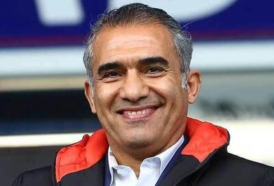  خانوادگی‌ترین قاب احمدرضا عابدزاده در یک رستوران دنج
