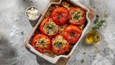  طرز تهیه یمستا: دلمه گوجه فرنگی یونانی خوشمزه ساده و سریغ