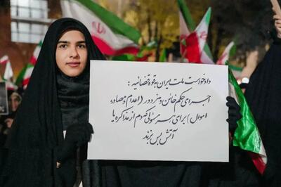 روزنامه همشهری: در پیام علیالاصول، رهبری رسماً به مسئولان اعتماد میکنند، با این حال برخی با این تصمیم وحدت آفرین ایشان همراهی نکردند/ چرا باید چندین بار در پیامهای رهبری به انقلابیون تذکر داده شود؟ چرا آنها عمل نمیکنند؟/ علت اصلی فراگیری دو قطبیسازی، یک عده بلندگوهای دشمن با ظاهر انقلابی هستند
