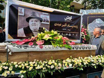 اکبر عبدی در شبکههای اجتماعی بیش از تقوایی و بیضایی دیده شد