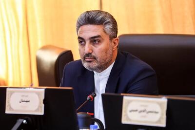 بانک مرکزی مانع هدایت نقدینگی به بخش غیرمولد شود