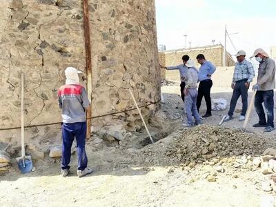 مرمت و استحکامبخشی برج تاریخی روستای توت اردکان