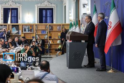 عراقچی: خبرنگاران در شکلگیری فهم درست تحولات جهان نقشی ارزشمند دارند