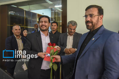 فیلم | حضور استاندار فارس در ایرنا و تاکید بر عدالت و امید در خبرنگاری حرفهای