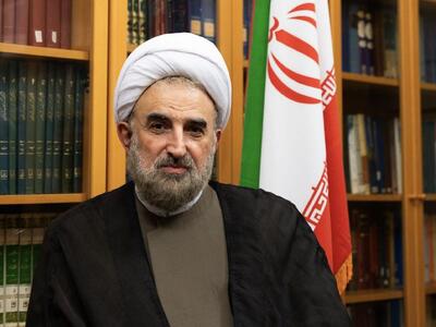  خبرنگار؛ روایتگر حقیقت و پاسدار آگاهی