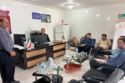 حضور میدانی کارکنان ثبت اسناد دیر در روستای کناری با پویش «نذر خدمت»
